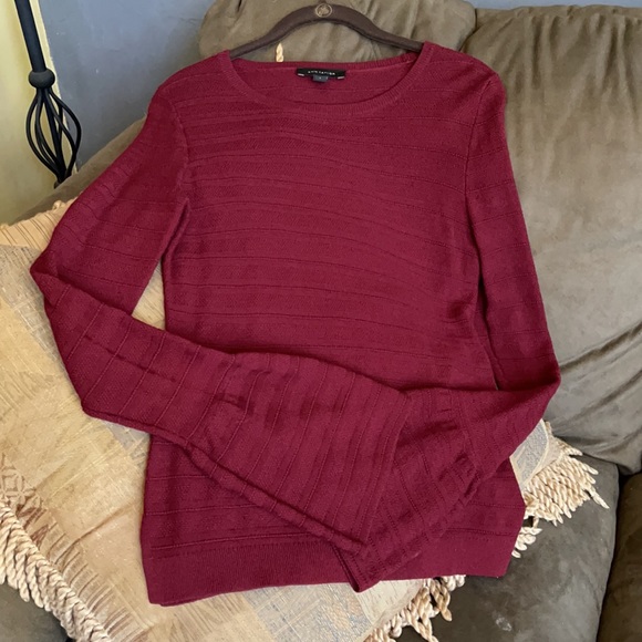 Ann Taylor Top - Picture 3 of 9